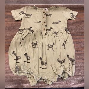 Kate Quinn 12-18m outfit